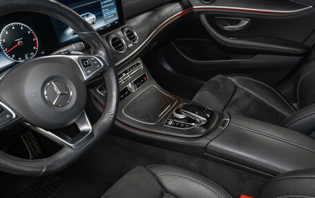 Mercedes-Benz E-Класс, 2017 год, 3 420 000 рублей, 13 фотография