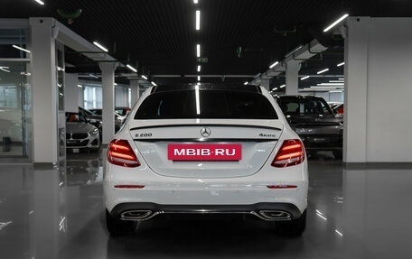 Mercedes-Benz E-Класс, 2017 год, 3 420 000 рублей, 6 фотография