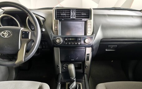 Toyota Land Cruiser Prado 150 рестайлинг 2, 2013 год, 2 700 000 рублей, 14 фотография