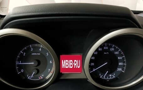 Toyota Land Cruiser Prado 150 рестайлинг 2, 2013 год, 2 700 000 рублей, 17 фотография