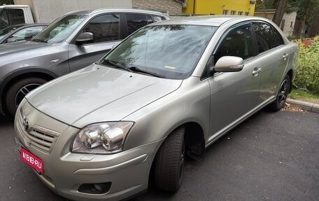 Toyota Avensis III рестайлинг, 2006 год, 839 999 рублей, 1 фотография