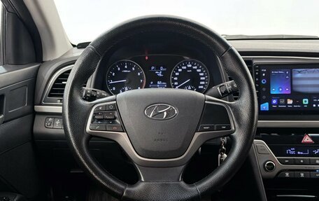 Hyundai Elantra VI рестайлинг, 2016 год, 975 000 рублей, 8 фотография