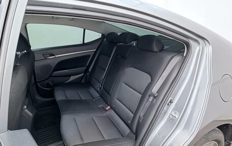 Hyundai Elantra VI рестайлинг, 2016 год, 975 000 рублей, 17 фотография