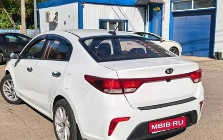KIA Rio IV, 2018 год, 670 000 рублей, 4 фотография