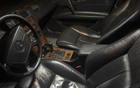 Mercedes-Benz E-Класс, 1997 год, 410 000 рублей, 10 фотография