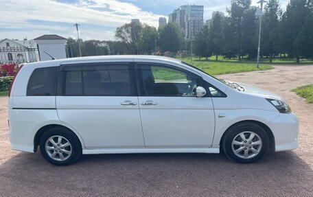 Toyota ISis I, 2010 год, 930 000 рублей, 7 фотография