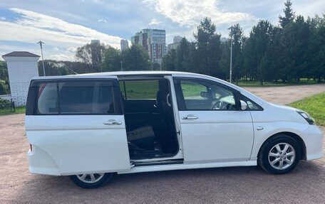 Toyota ISis I, 2010 год, 930 000 рублей, 26 фотография