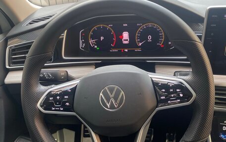 Volkswagen Tiguan II, 2022 год, 3 450 000 рублей, 11 фотография