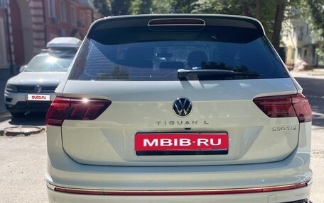 Volkswagen Tiguan II, 2022 год, 3 450 000 рублей, 5 фотография
