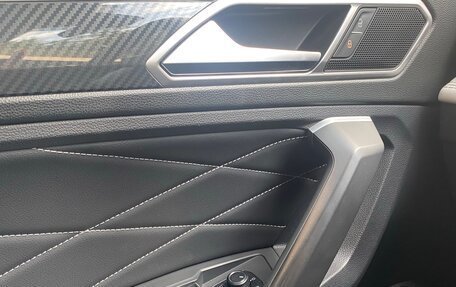 Volkswagen Tiguan II, 2022 год, 3 450 000 рублей, 16 фотография