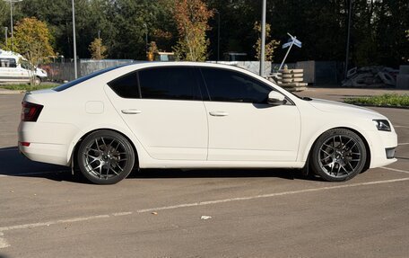 Skoda Octavia, 2015 год, 1 570 000 рублей, 2 фотография