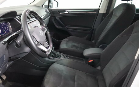 Volkswagen Tiguan II, 2021 год, 2 549 000 рублей, 8 фотография