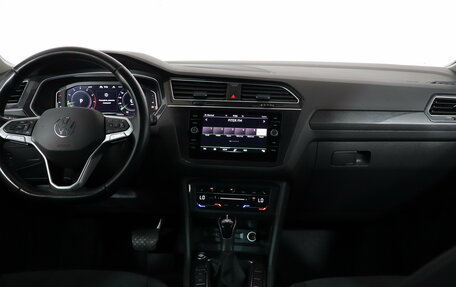 Volkswagen Tiguan II, 2021 год, 2 549 000 рублей, 7 фотография