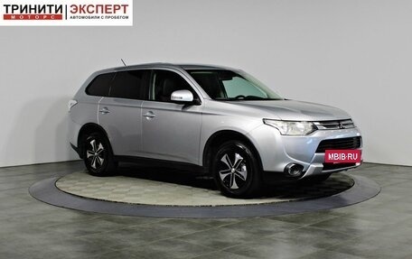 Mitsubishi Outlander III рестайлинг 3, 2014 год, 1 557 000 рублей, 3 фотография
