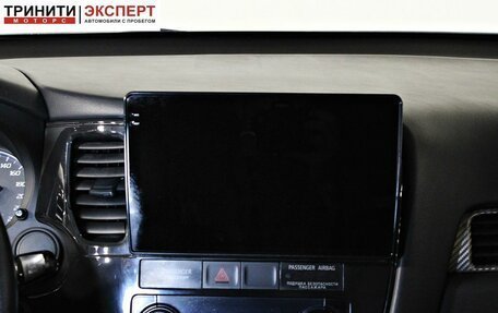 Mitsubishi Outlander III рестайлинг 3, 2014 год, 1 557 000 рублей, 11 фотография