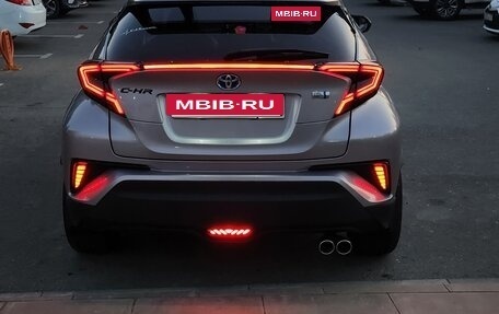 Toyota C-HR I рестайлинг, 2018 год, 2 374 000 рублей, 3 фотография