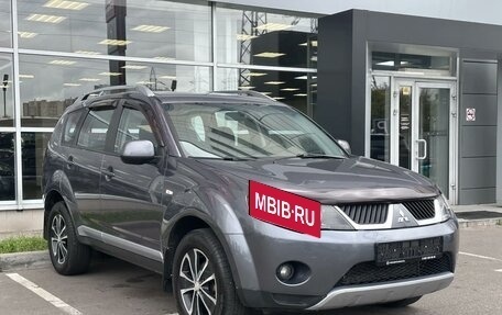 Mitsubishi Outlander III рестайлинг 3, 2007 год, 850 000 рублей, 1 фотография