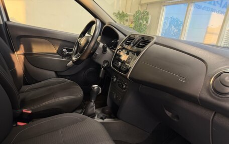 Renault Logan II, 2021 год, 899 000 рублей, 9 фотография