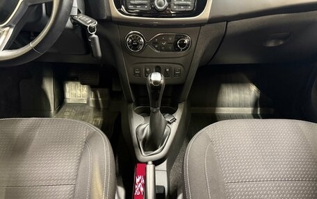 Renault Logan II, 2021 год, 899 000 рублей, 13 фотография