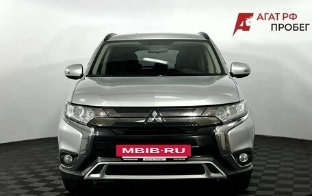 Mitsubishi Outlander III рестайлинг 3, 2021 год, 2 255 000 рублей, 3 фотография