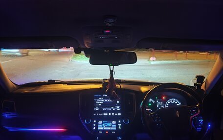 Toyota Crown, 2016 год, 3 000 000 рублей, 9 фотография