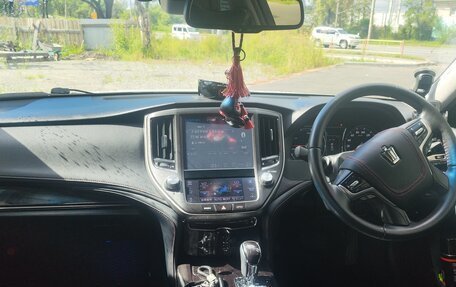 Toyota Crown, 2016 год, 3 000 000 рублей, 15 фотография
