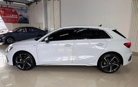 Audi A3, 2022 год, 2 010 000 рублей, 4 фотография