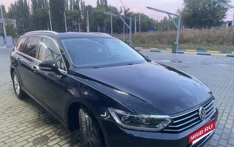 Volkswagen Passat B8 рестайлинг, 2017 год, 1 730 000 рублей, 4 фотография