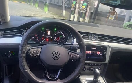 Volkswagen Passat B8 рестайлинг, 2017 год, 1 730 000 рублей, 7 фотография