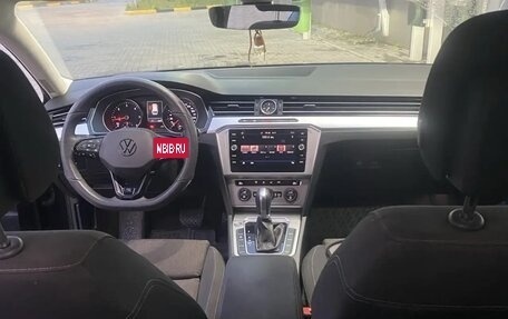 Volkswagen Passat B8 рестайлинг, 2017 год, 1 730 000 рублей, 10 фотография