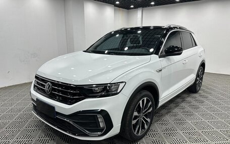 Volkswagen T-Roc I, 2022 год, 1 400 000 рублей, 1 фотография