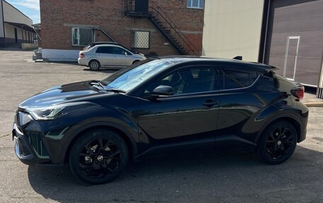 Toyota C-HR I рестайлинг, 2021 год, 2 100 000 рублей, 9 фотография
