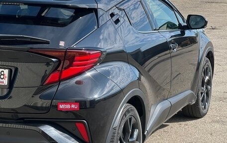 Toyota C-HR I рестайлинг, 2021 год, 2 100 000 рублей, 7 фотография