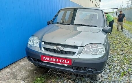 Chevrolet Niva I рестайлинг, 2015 год, 315 000 рублей, 2 фотография