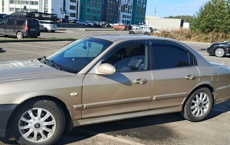 Hyundai Sonata IV рестайлинг, 2005 год, 500 000 рублей, 13 фотография