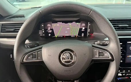 Skoda Superb III рестайлинг, 2023 год, 2 280 000 рублей, 13 фотография