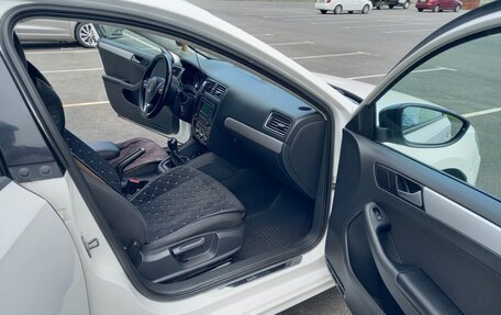 Volkswagen Jetta VI, 2013 год, 1 030 000 рублей, 13 фотография