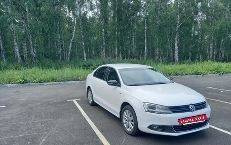 Volkswagen Jetta VI, 2013 год, 1 030 000 рублей, 9 фотография