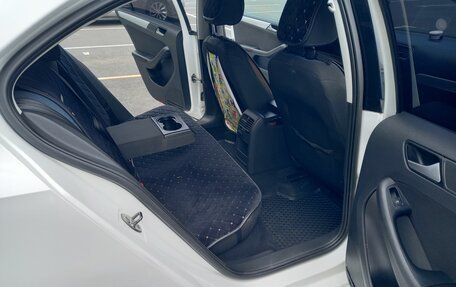 Volkswagen Jetta VI, 2013 год, 1 030 000 рублей, 14 фотография