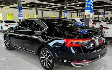 Skoda Superb III рестайлинг, 2023 год, 2 049 600 рублей, 5 фотография