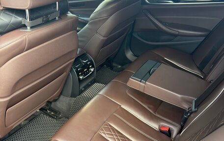 BMW 5 серия, 2018 год, 2 650 000 рублей, 24 фотография