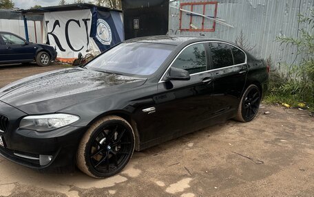 BMW 5 серия, 2011 год, 1 900 000 рублей, 2 фотография