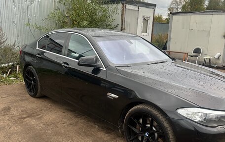 BMW 5 серия, 2011 год, 1 900 000 рублей, 3 фотография