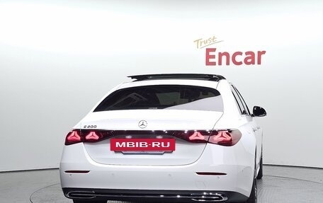 Mercedes-Benz E-Класс, 2024 год, 6 158 064 рублей, 4 фотография
