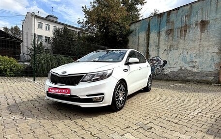KIA Rio III рестайлинг, 2016 год, 990 000 рублей, 1 фотография