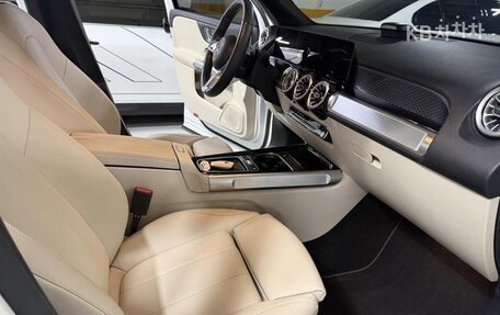 Mercedes-Benz GLB, 2023 год, 2 580 500 рублей, 10 фотография