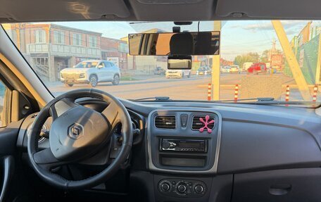Renault Logan II, 2015 год, 750 000 рублей, 6 фотография
