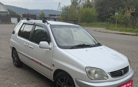 Toyota Raum I, 2001 год, 340 000 рублей, 2 фотография