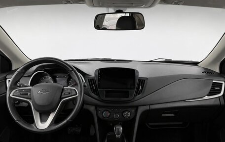Chevrolet Monza, 2020 год, 1 449 000 рублей, 7 фотография
