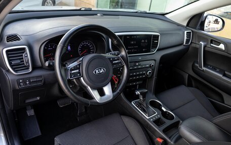 KIA Sportage IV рестайлинг, 2021 год, 2 200 000 рублей, 15 фотография